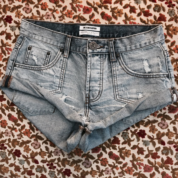One Teaspoon Distressed Bandit Shorts – Divas and Devils HOUSE of STYLE